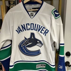 Vancouver Canucks Jersey